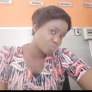 Receptionist