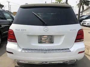 Mercedes-Benz GLK-Class Base GLK 350 4dr AWD 4MATIC (3.5L 6cyl 7A) 2015 White