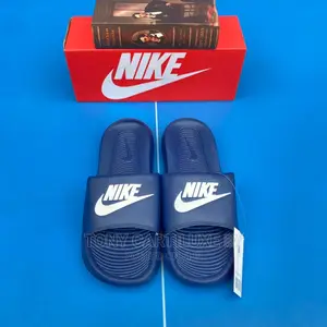 *Nike Victori One Slide “Black/White