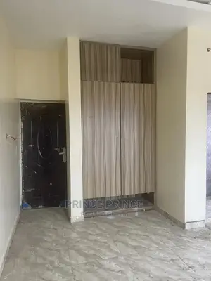 Furnished 2bdrm Block of Flats in Surulere for rent