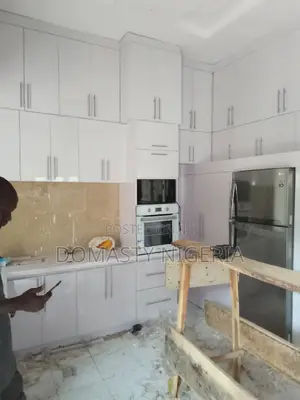 Standard Kitchen Carbinet