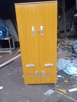 32inches by 6ft Tall Wardrobe