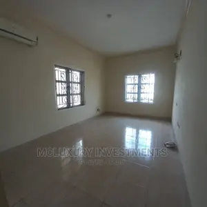 4bdrm Duplex in Banana Island for rent
