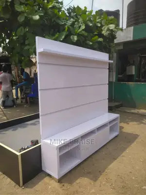 A Quality 6ft by 6ft TV Console