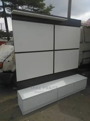 A Quality 6ft by 6ft TV Console