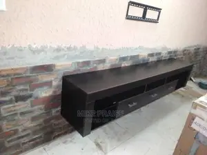 A Quality TV Stand