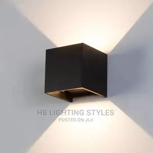 Outdoor Wall Light