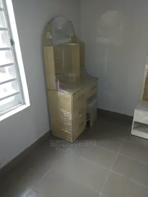 Standard and Affordable Dressing Mirror