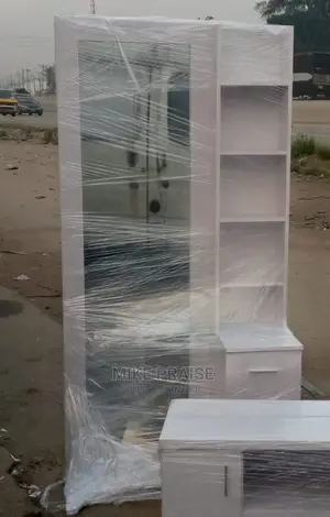 Quality Standard and Affordable Dressing Mirror