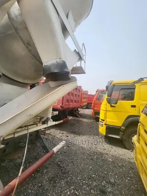 Howo Mobile Concrete Mixer Direct Tokunbo