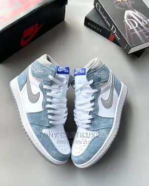*Air Jordan 1 High Og ’Hyper Royal