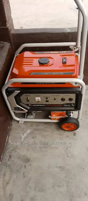 1 Month Old Very New 6KVA MAXMECH 6500E Key Start Generator