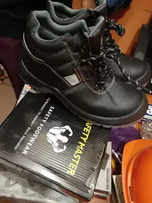 Safety Master Boot