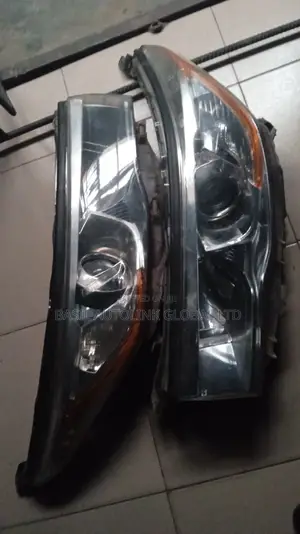 Head Light Highlander 015 Model