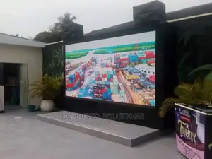 P4 Video Screens
