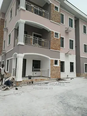 2bdrm Block of Flats in Kajola Phase 2, Lakowe for rent