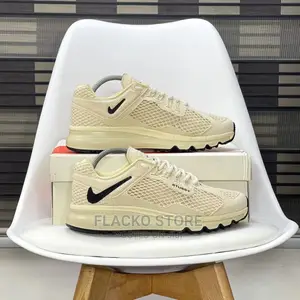 Original Nike Airmax 2013 X Stussy Fossil Sneakers Available