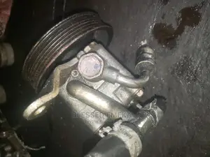 Power Steering Pump for Nissan Pathfinder 1998 to 2005