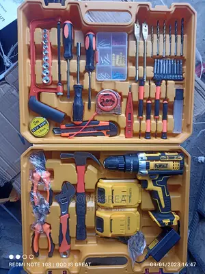 Dewalt Cordless Drilling Machine With Accessories