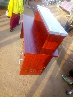 A Quality Receptionist Desk
