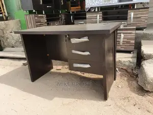 Standard Quality Office Table