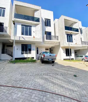 5bdrm Duplex in Guzape Abuja for sale
