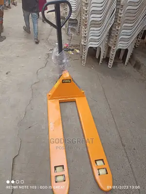 2500kg Pallet Truck
