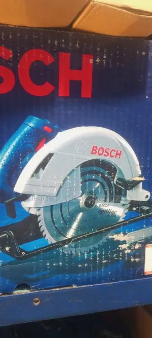 Professional Bosch Circular Saw 9" Model: GKS 235 2050 Watts