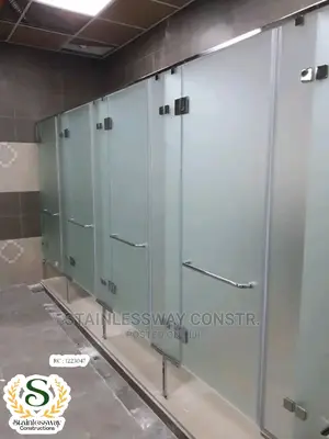 Glass Cubicle Combined Restroom