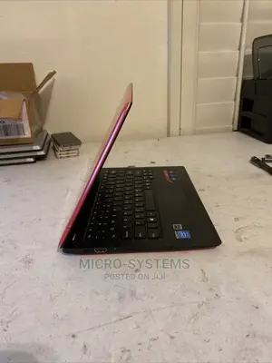 Laptop Lenovo IdeaPad 330 4GB Intel Core I3 HDD+SSD 256GB
