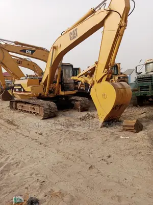 Foreign Used Caterpillar Excavator 320L
