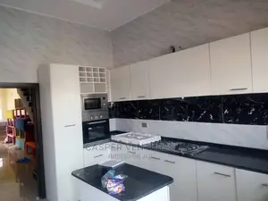 4bdrm Duplex in Dos Santos Gardens for rent