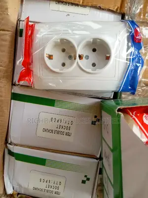 16a 250v EU Standard Wall Socket