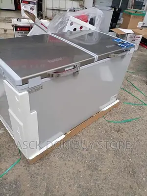 Scanfrost 400l Low Voltage Double Door Chest Freezer 3years.
