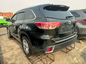Toyota Highlander Limited 2019 Black