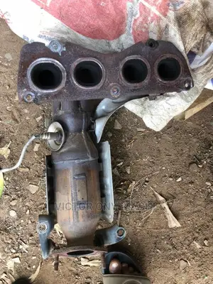 Engine Catalyst Camry 2010 Model 4 Plug