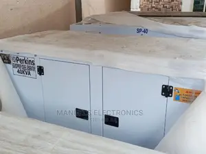 40kva Perkins Diesel Soundproof Generator 100% Copper Coil