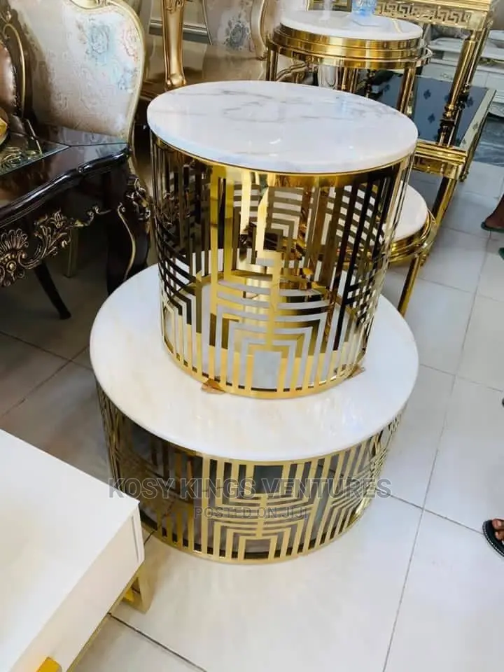 Luxurious Marble Centre Table With Two Side Stools