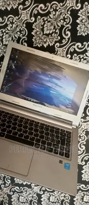 Laptop Lenovo 4GB Intel Core I5 HDD 500GB