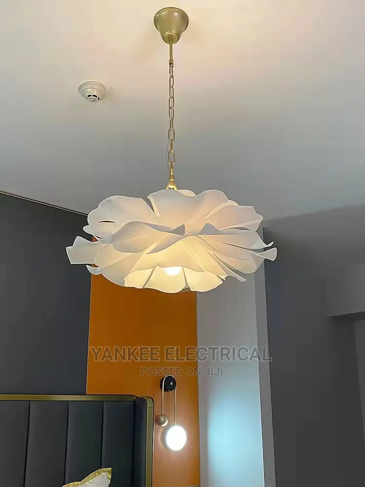 Quality Chandelier Light