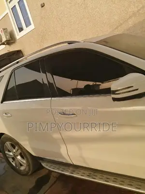 I Fix Car Tint And Stickers
