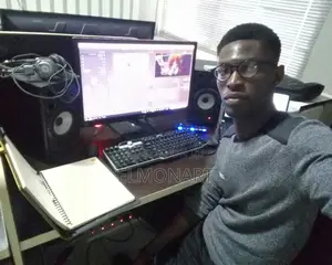 Videographer, Video Editor