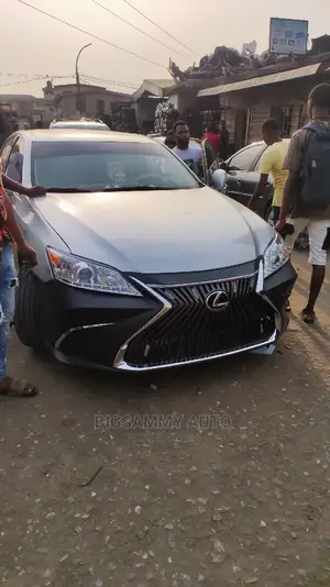 Es 350 2008 / 2010 Upgraded to 2017 / 2018 Bumper