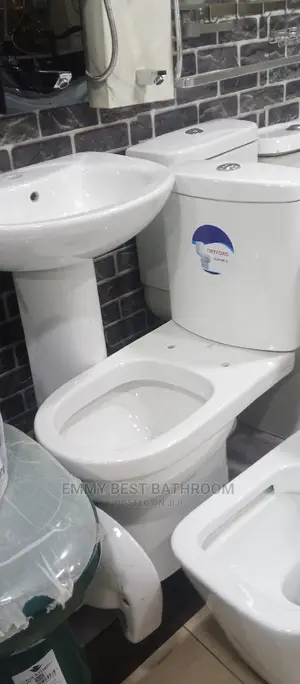 Real Twyford England WC Set With the Wash Hand Basin