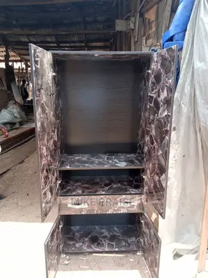A Quality 32inches by 6ft Wardrobe