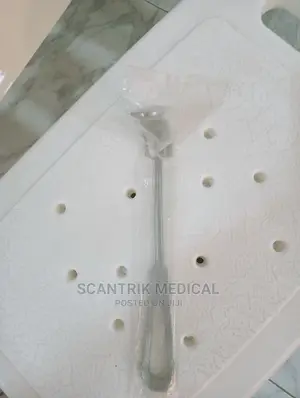 Surgical Single Use LAN Retractor