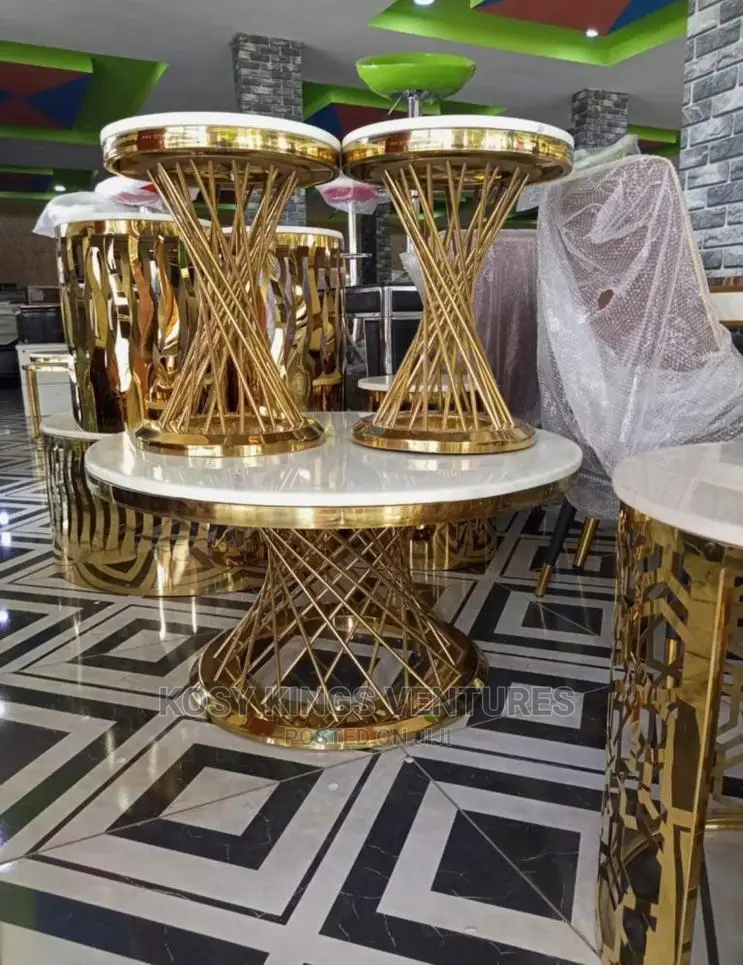 Royal Marble Centre Table With Two Side Stools