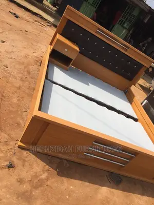 6 X 6 Bedframe With 1 Bedside Drawer