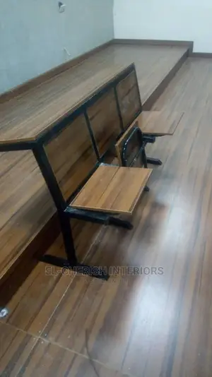 5 Seaters Unique Lecture Hall Table and Chair