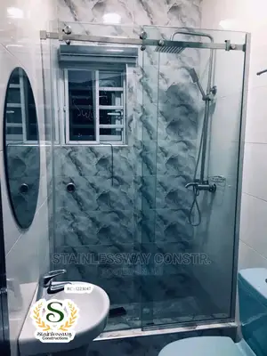 Shower Cubicle Advance